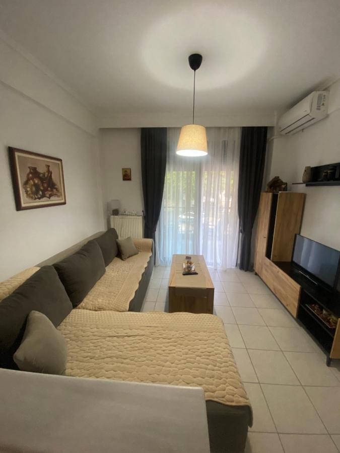 Lovely 2-Bedroom Appartement With Free Parking Agia Triada  Exterior photo